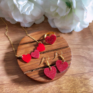 Shimmer Love Set - Red with shimmer - Nian by Nidhi - in a brown and white background